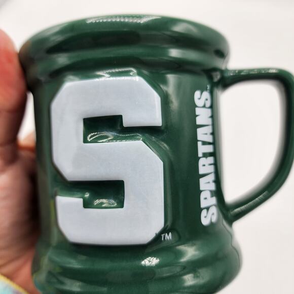 The Encore group Michigan State Spartans 3D raised emblem 12oz coffee mug - Picture 6 of 6